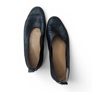 Everlane Black Leather Ballet Flats